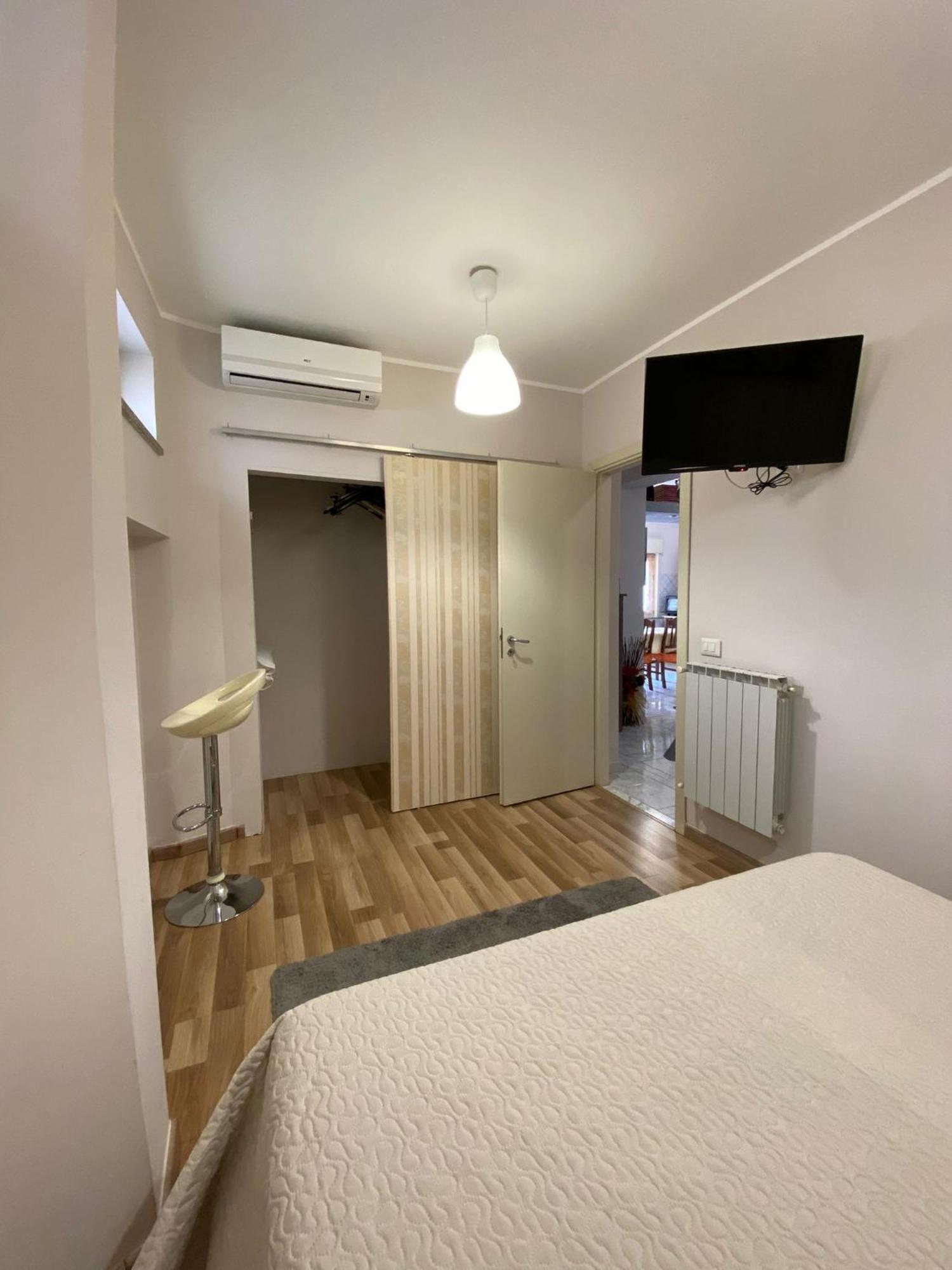 Tyttyhouse Apartment Giardini Naxos Luaran gambar